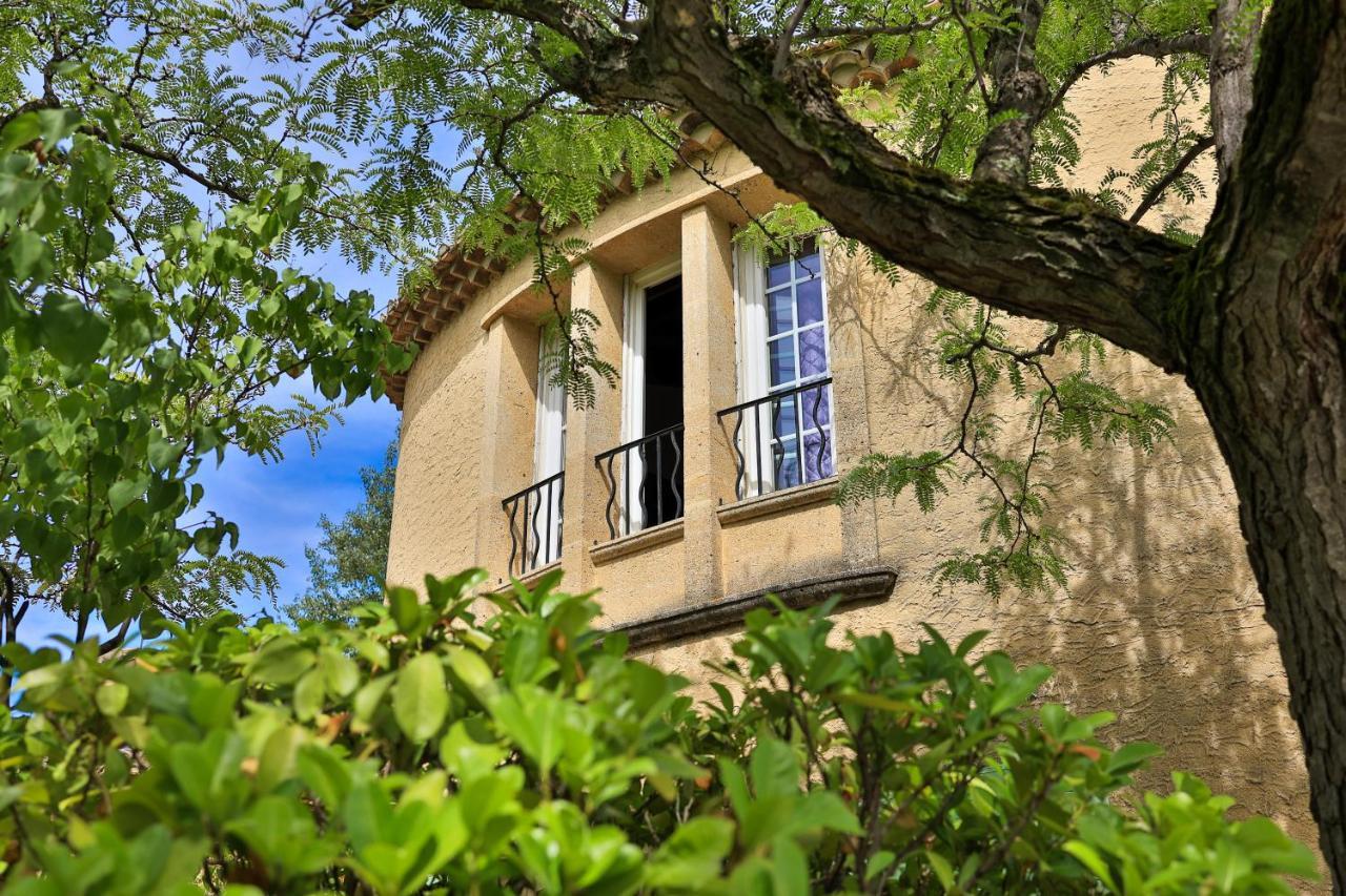 Logis Hôtel Castel Mouisson Barbentane Exterior foto
