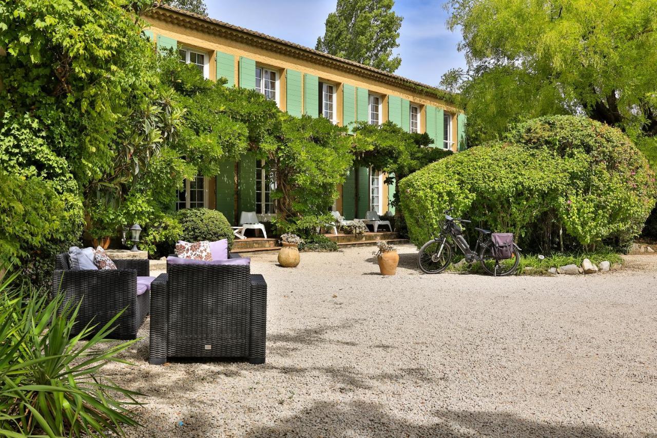 Logis Hôtel Castel Mouisson Barbentane Exterior foto