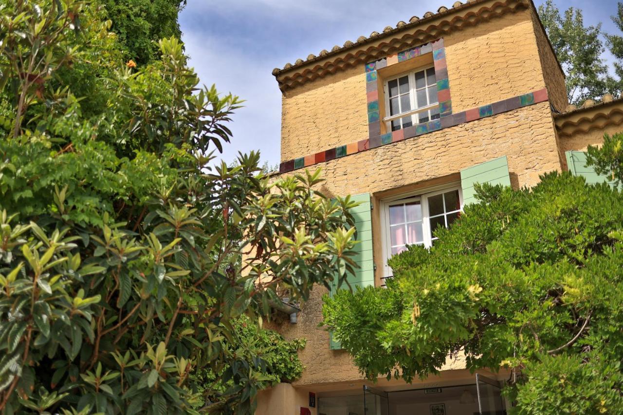 Logis Hôtel Castel Mouisson Barbentane Exterior foto