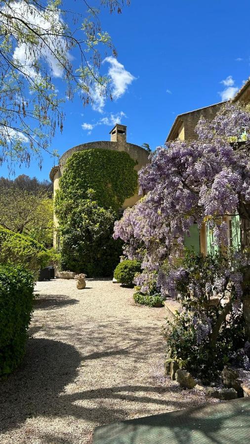 Logis Hôtel Castel Mouisson Barbentane Exterior foto
